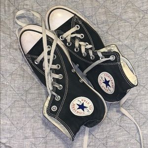 Black converse